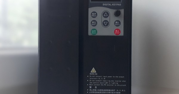 Частотный преобразователь 7.5 кВт 220В